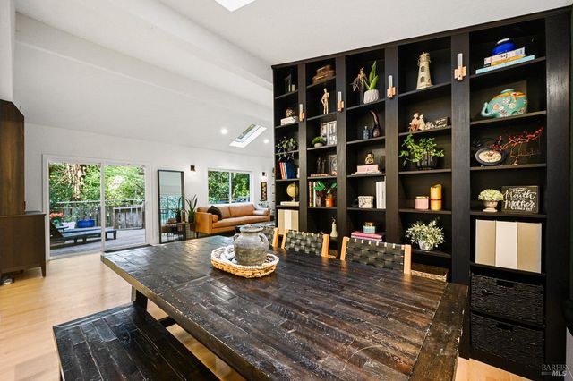 16 Iron Springs Rd, Fairfax, CA 94930