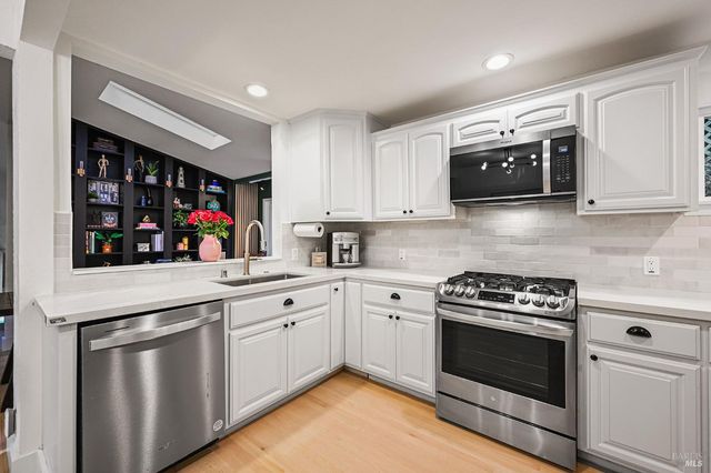 16 Iron Springs Rd, Fairfax, CA 94930