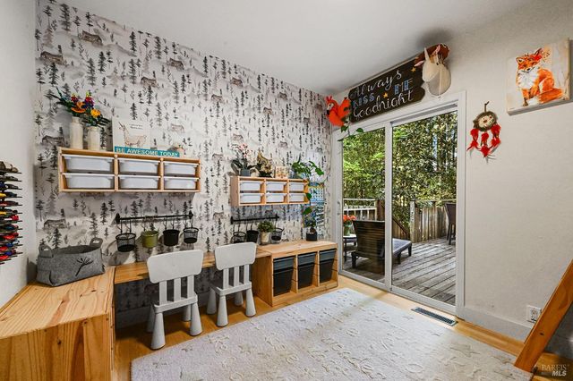 16 Iron Springs Rd, Fairfax, CA 94930