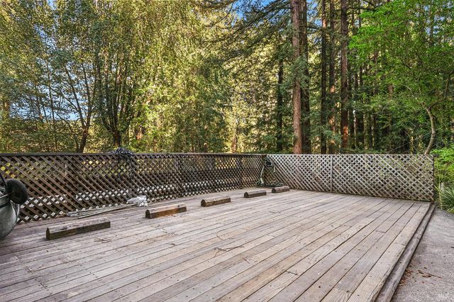 16 Iron Springs Rd, Fairfax, CA 94930