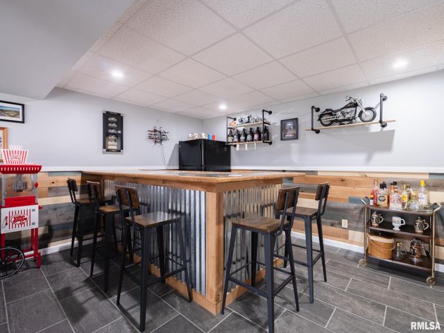 1930 Saint Clair Drive, Pekin, IL 61554