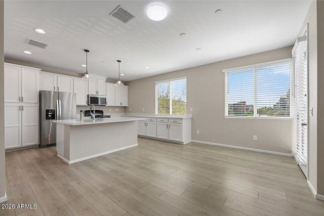 1250 N Abbey Lane 200, Chandler, AZ 85226