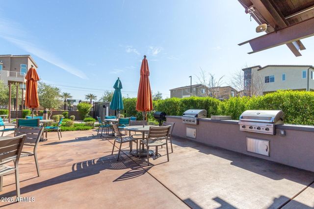 1250 N Abbey Lane 200, Chandler, AZ 85226