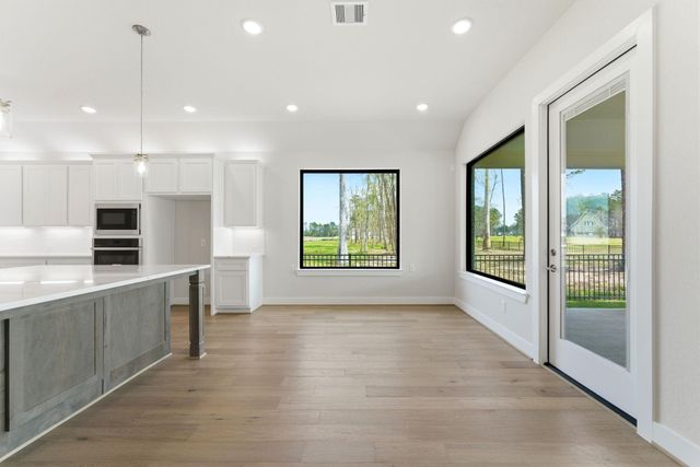 21853 Victory Green Way, Porter, TX 77365