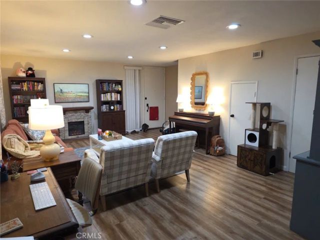 15500 Tustin Village 103, Tustin, CA 92780