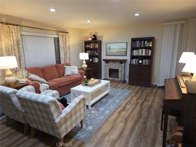 15500 Tustin Village 103, Tustin, CA 92780