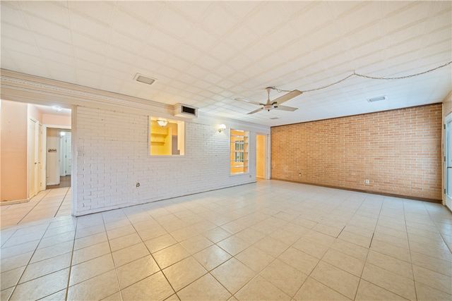 1402 Casa Linda Dr, Corpus Christi, TX 78411