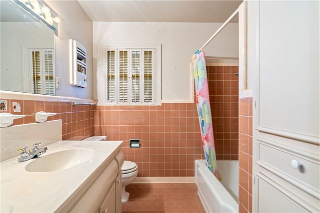 1402 Casa Linda Dr, Corpus Christi, TX 78411