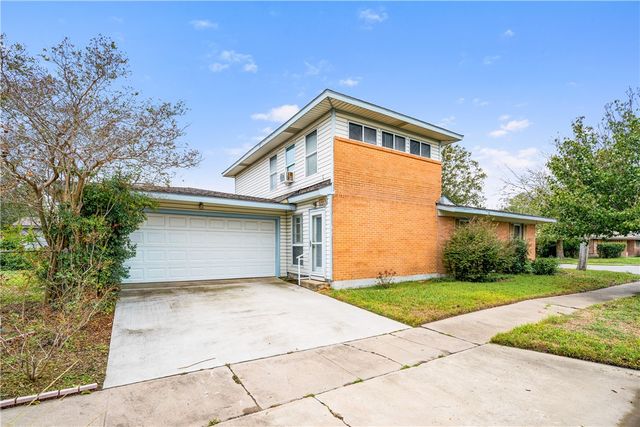 1402 Casa Linda Dr, Corpus Christi, TX 78411