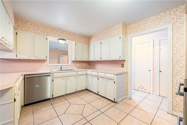 1402 Casa Linda Dr, Corpus Christi, TX 78411