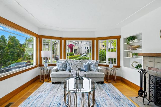 5555 Carlton Street, Oakland, CA 94618