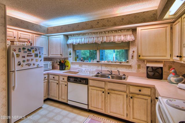 2504 CAPTAIN HOOK Drive, Fernandina Beach, FL 32034