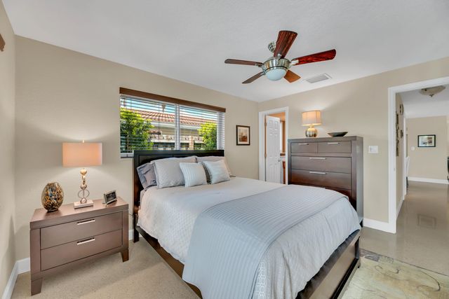 2401 NE 17th Terrace, Wilton Manors, FL 33305