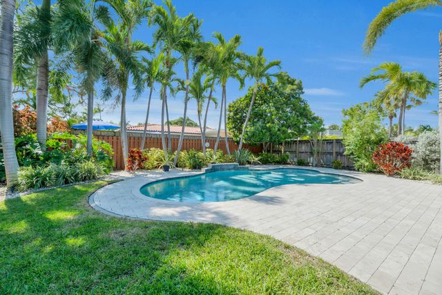 2401 NE 17th Terrace, Wilton Manors, FL 33305