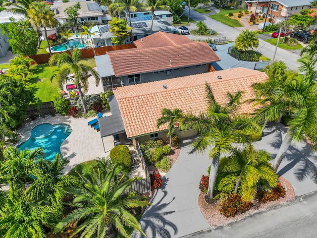 2401 NE 17th Terrace, Wilton Manors, FL 33305