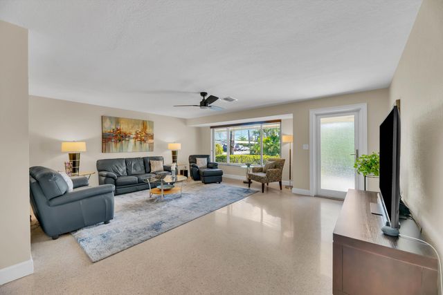 2401 NE 17th Terrace, Wilton Manors, FL 33305