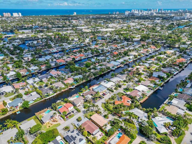 2401 NE 17th Terrace, Wilton Manors, FL 33305