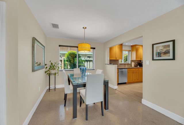 2401 NE 17th Terrace, Wilton Manors, FL 33305