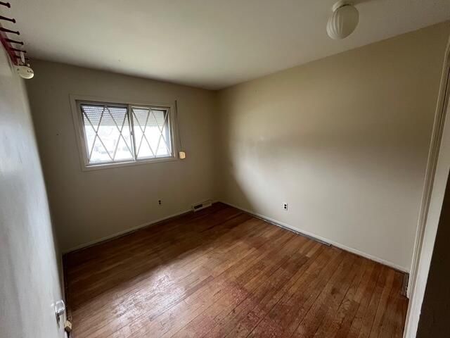 20951 Meadowlark Street, Farmington, MI 48336