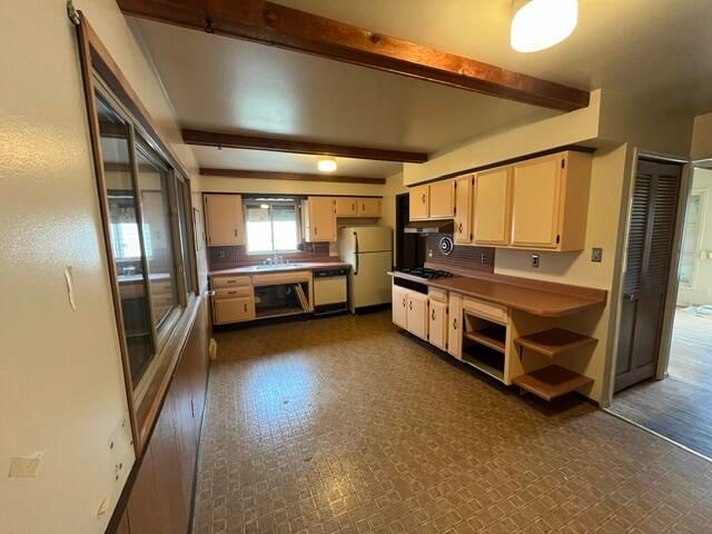 20951 Meadowlark Street, Farmington, MI 48336