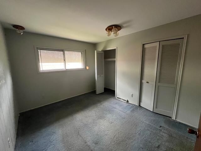 20951 Meadowlark Street, Farmington, MI 48336