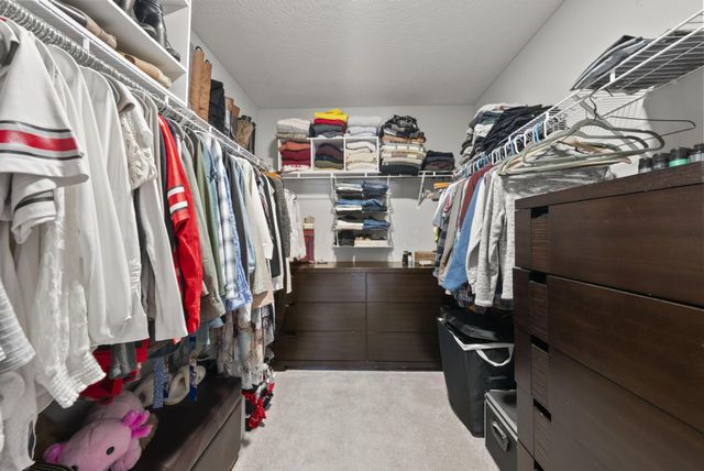 2660 Carmie Drive, Blacklick, OH 43004