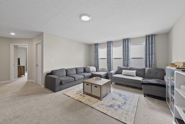 2660 Carmie Drive, Blacklick, OH 43004