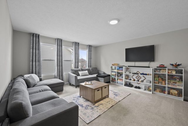 2660 Carmie Drive, Blacklick, OH 43004