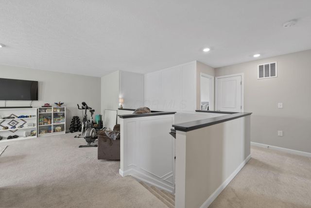 2660 Carmie Drive, Blacklick, OH 43004