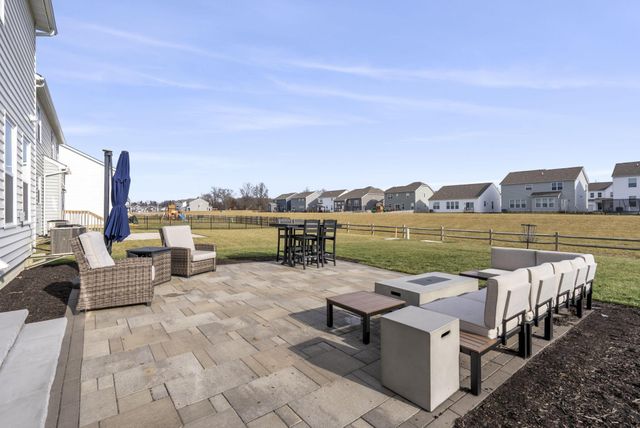 2660 Carmie Drive, Blacklick, OH 43004