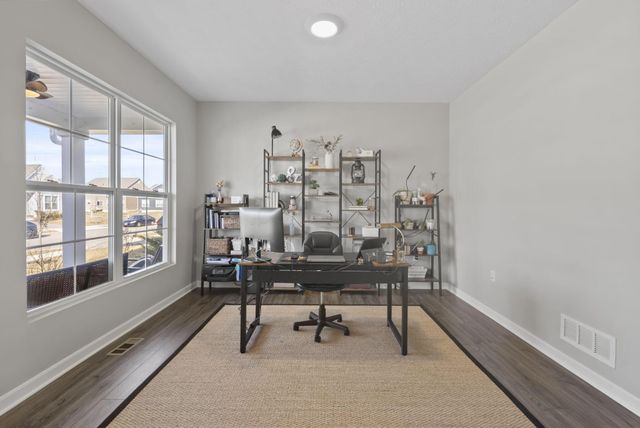 2660 Carmie Drive, Blacklick, OH 43004