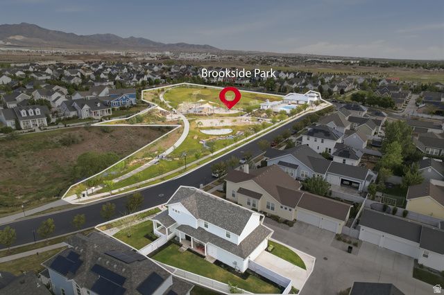 10371 S FISH HOOK RD, South Jordan, UT 84009