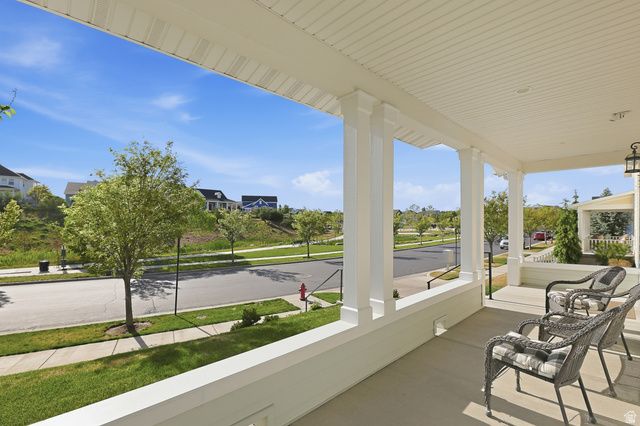 10371 S FISH HOOK RD, South Jordan, UT 84009