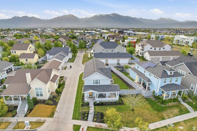 10371 S FISH HOOK RD, South Jordan, UT 84009