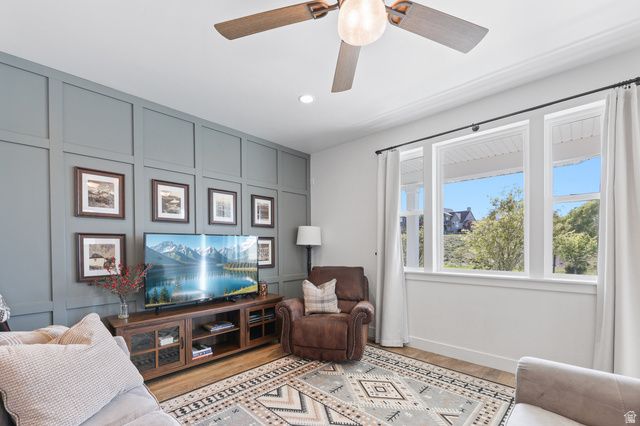 10371 S FISH HOOK RD, South Jordan, UT 84009
