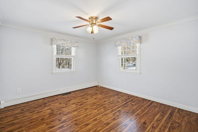 16 Deerfoot Dr, East Longmeadow, MA 01028