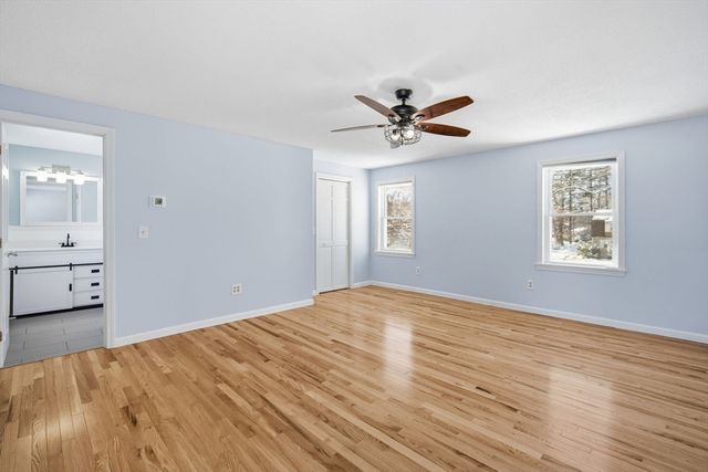 16 Deerfoot Dr, East Longmeadow, MA 01028