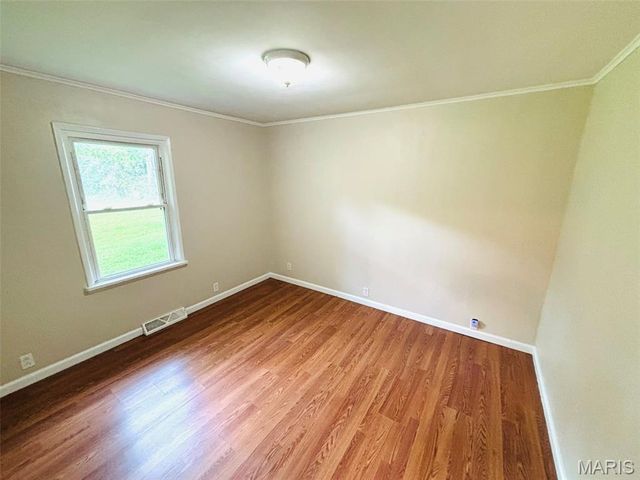 145 Hickory Grove, Salem, IL 62881