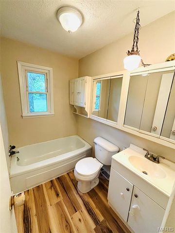 145 Hickory Grove, Salem, IL 62881