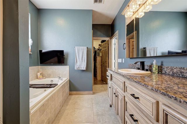 6000 Winslet Drive, Choctaw, OK 73020