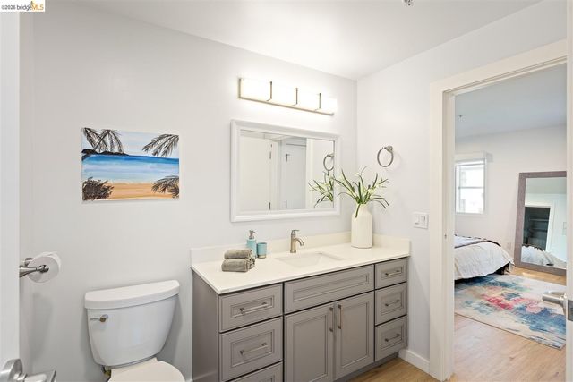 201 3rd St 302, Oakland, CA 94607