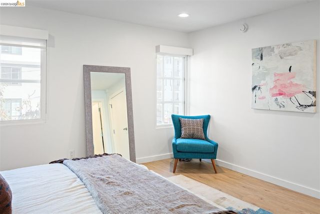201 3rd St 302, Oakland, CA 94607