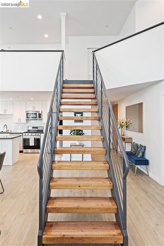 201 3rd St 302, Oakland, CA 94607