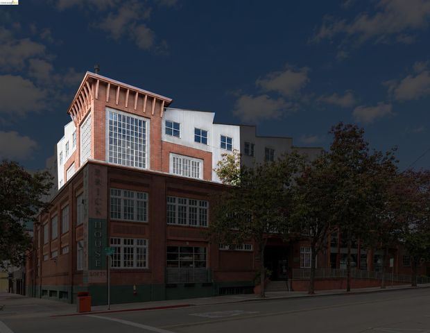 201 3rd St 302, Oakland, CA 94607