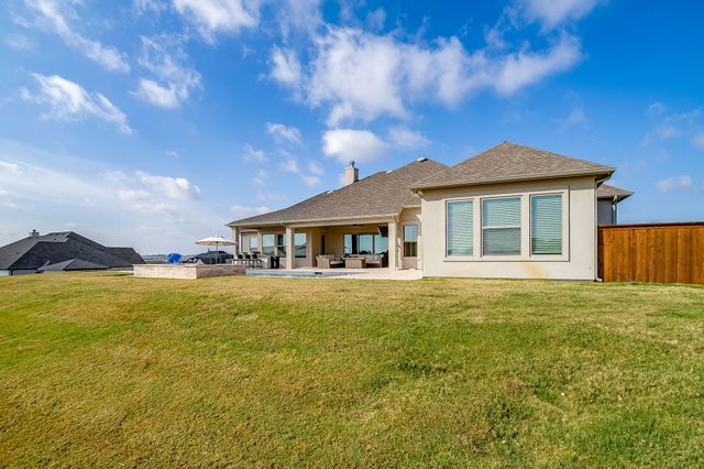 7732 Laura Lake Lane, Fort Worth, TX 76126