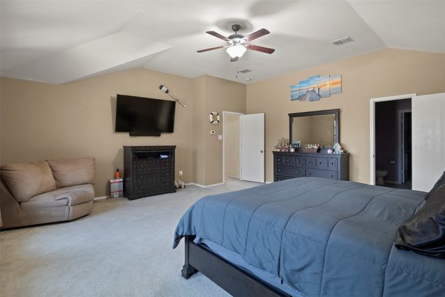 1303 Feather Crest Drive, Krum, TX 76249