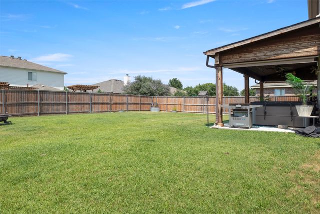 1303 Feather Crest Drive, Krum, TX 76249