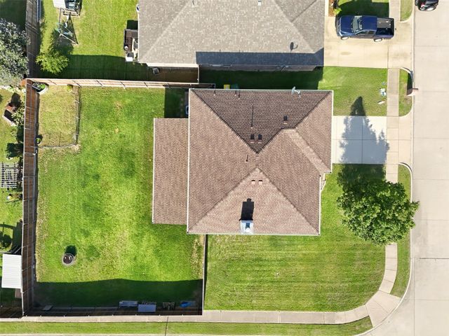 1303 Feather Crest Drive, Krum, TX 76249