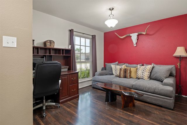 1303 Feather Crest Drive, Krum, TX 76249