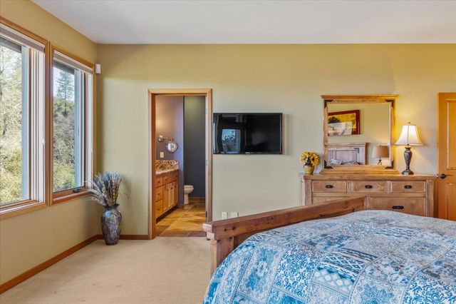 3204 Skunk Ranch Rd, Murphys, CA 95247